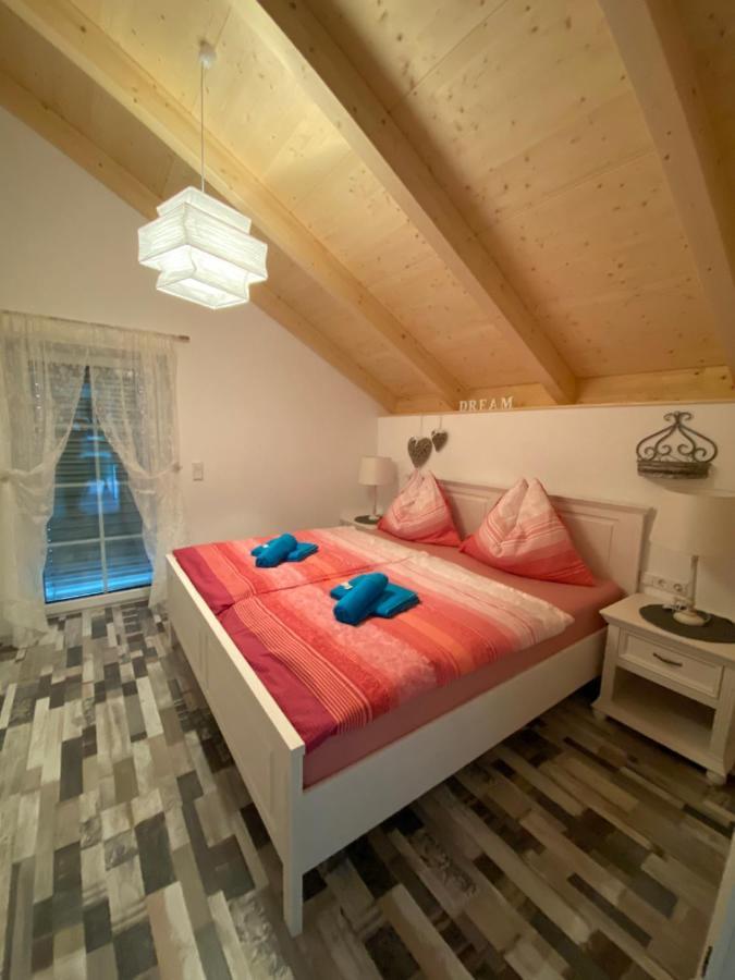 Apartments Edelweiss & Enzian - Gaestehaus Zum Fuchs Hermagor-Pressegger See Exteriör bild
